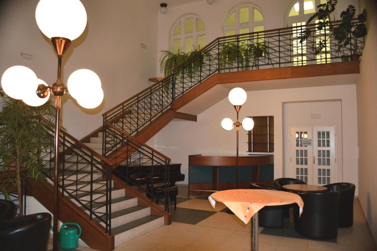 Hostel Masarykova Prague Extérieur photo