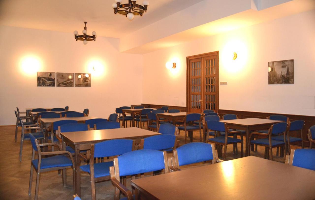 Hostel Masarykova Prague Extérieur photo